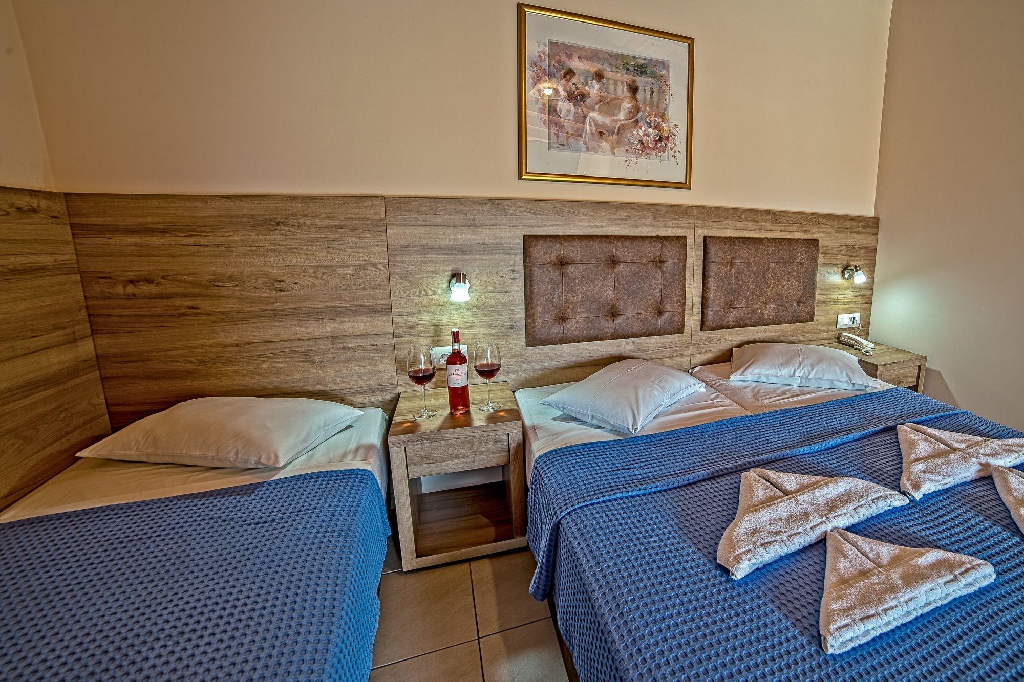 Blue Aegean Hotel & Suites 구베스 외부 사진