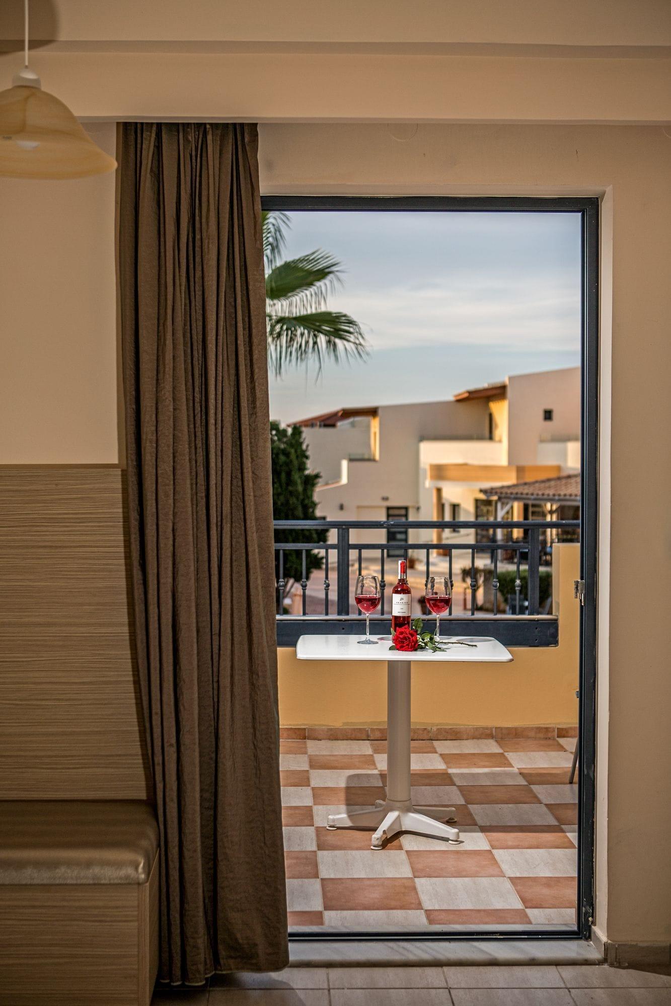 Blue Aegean Hotel & Suites 구베스 외부 사진