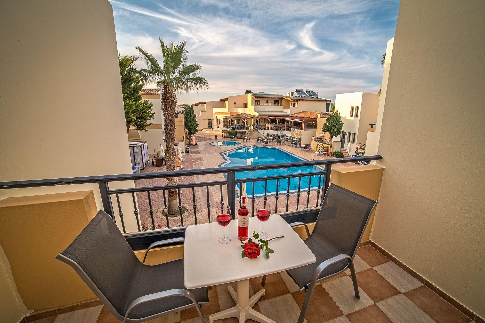 Blue Aegean Hotel & Suites 구베스 외부 사진